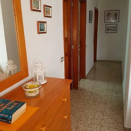 Atico Con Vistas Al Mar, *