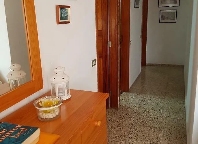 Atico Con Vistas Al Mar, *