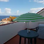 Atico Con Vistas Al Mar, *